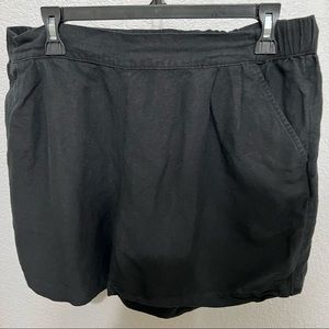 Linen Shorts EUC